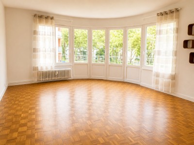APPARTEMENT T3 A LOUER - LILLE - 77.03 m2 - 1 323 &euro; charges comprises par mois