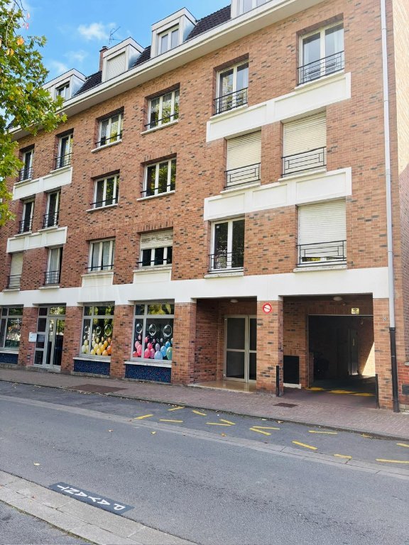 APPARTEMENT T4 A LOUER - LILLE - 75.63 m2 - 1 083,19 € charges comprises par mois